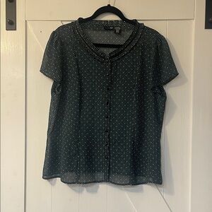 Women's Black and White Patterned Top